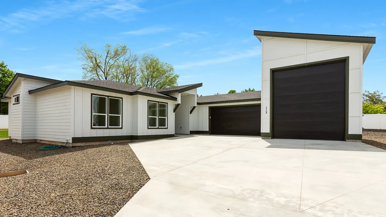 113 ALBERT LANE 03