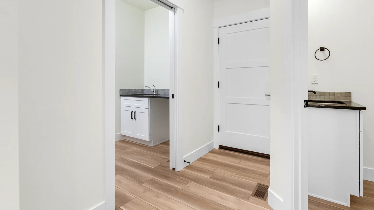 113 ALBERT LANE 11