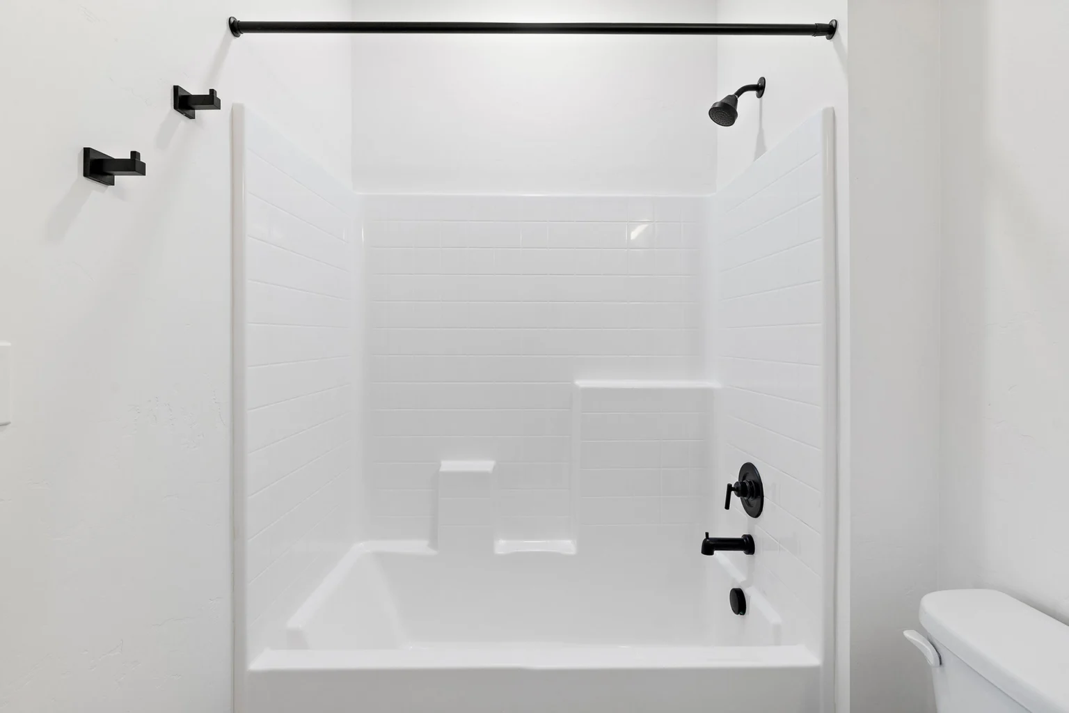 32-web-or-mls-109 Albert St-32