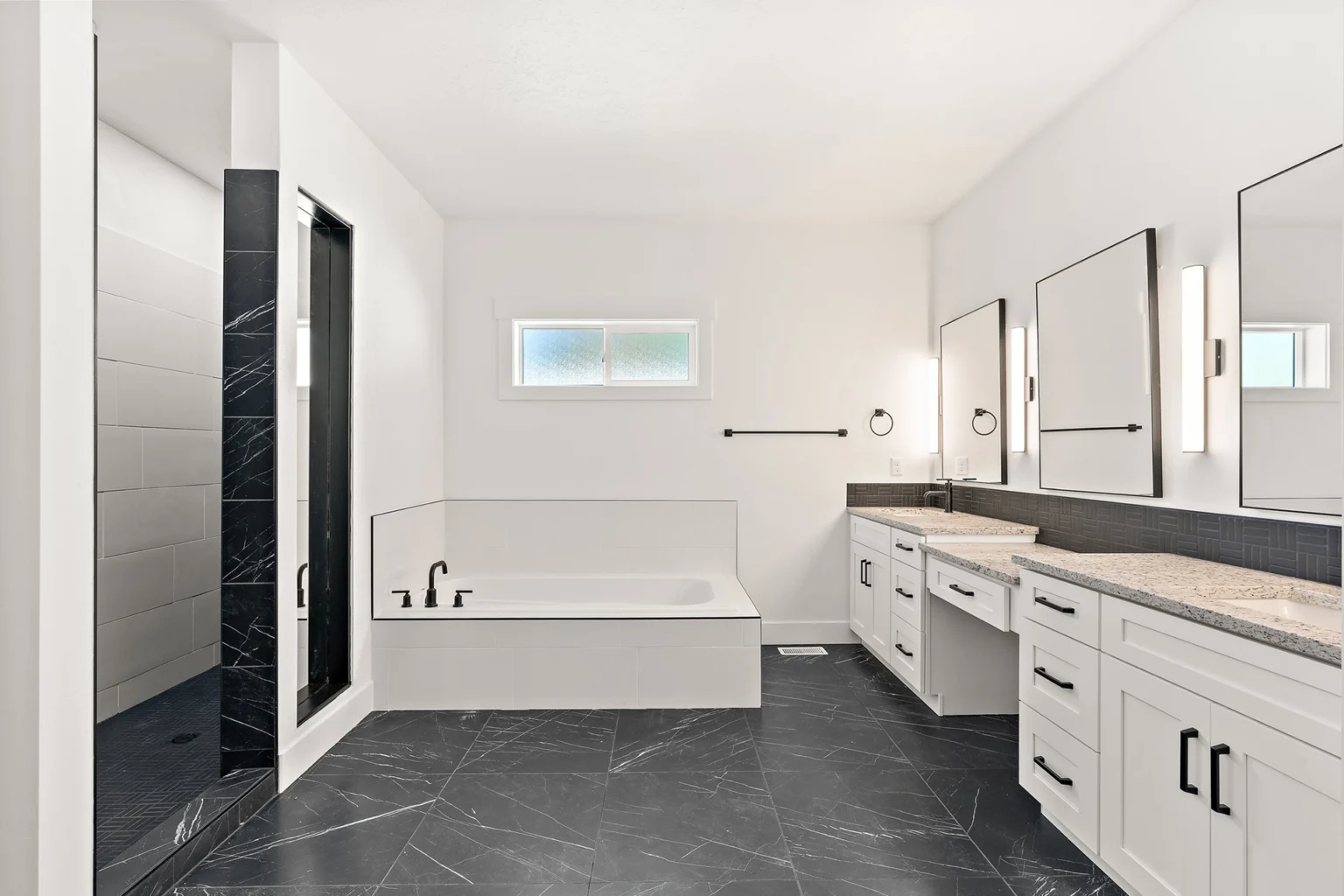 38-web-or-mls-109 Albert St-38